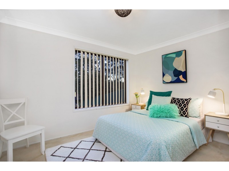 9 Shannon Parade, Berkeley Vale NSW 2261