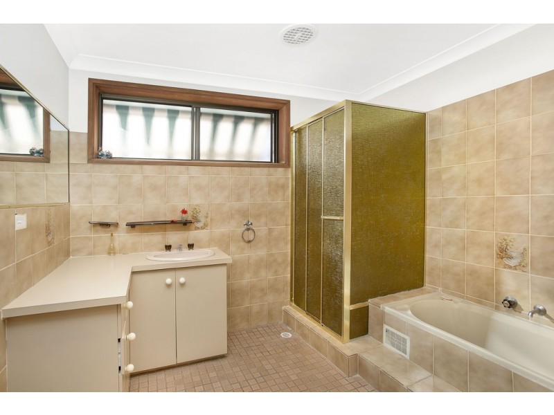 7 Kindarun Close, Killarney Vale NSW 2261