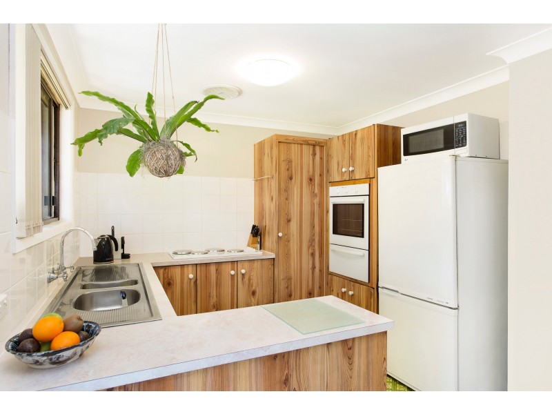 607 The Entrance Road, Bateau Bay NSW 2261