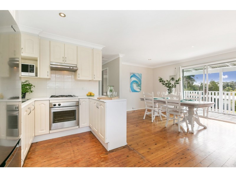 24 Roger Crescent, Berkeley Vale NSW 2261