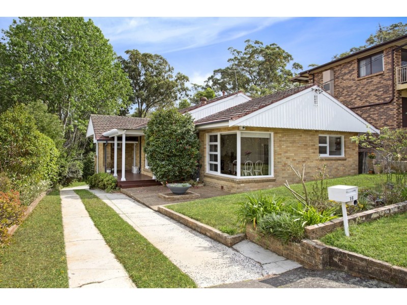 16 Bay View Avenue, East Gosford NSW 2250