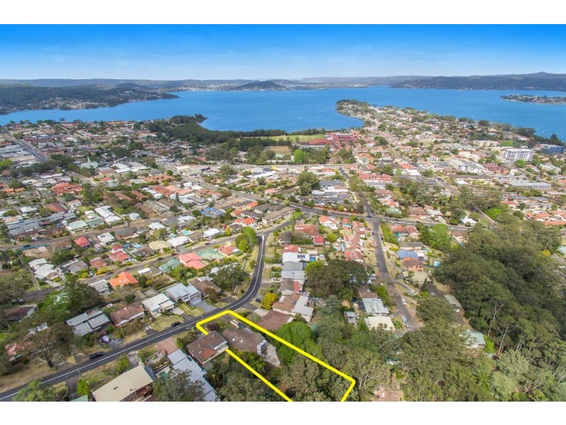 16 Bay View Avenue, East Gosford NSW 2250