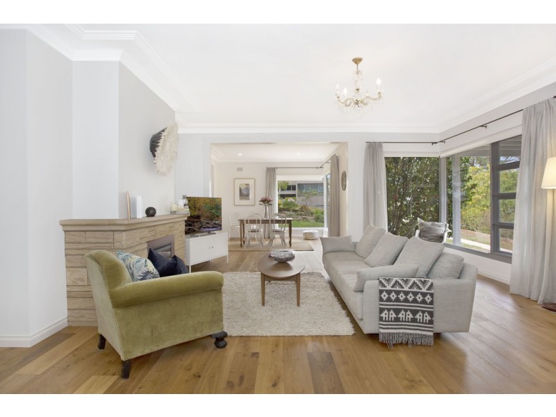 16 Bay View Avenue, East Gosford NSW 2250