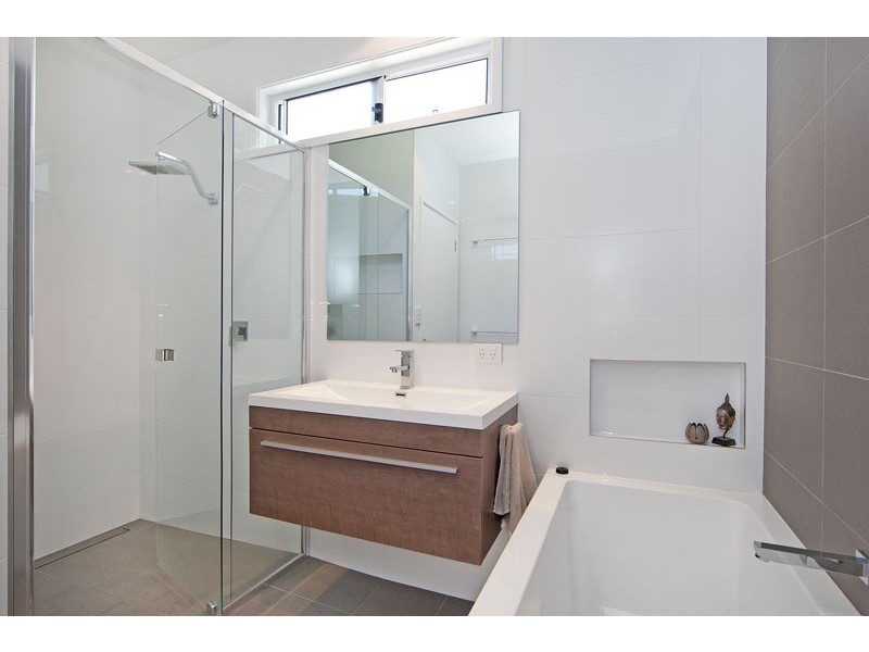 1026 The Entrance Road, Forresters Beach NSW 2260