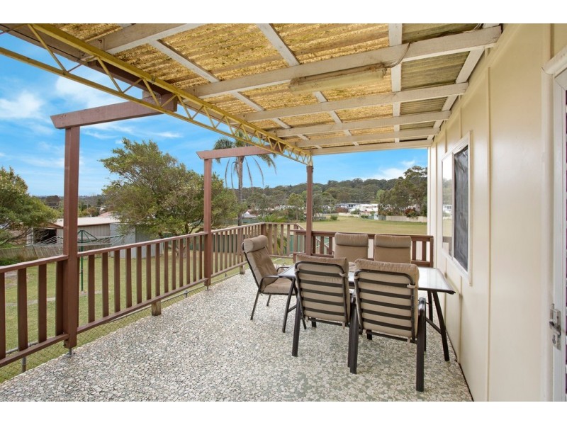 554 The Entrance Road, Bateau Bay NSW 2261