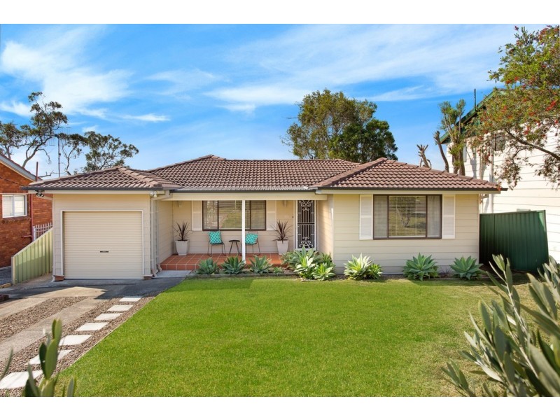 13 Sabrina Avenue, Bateau Bay NSW 2261