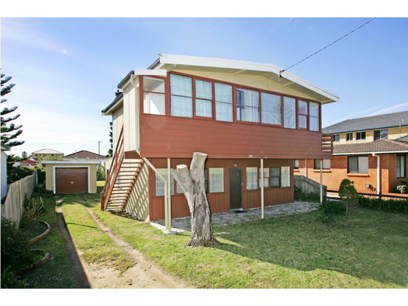 20 Stewart Street, The Entrance North NSW 2261