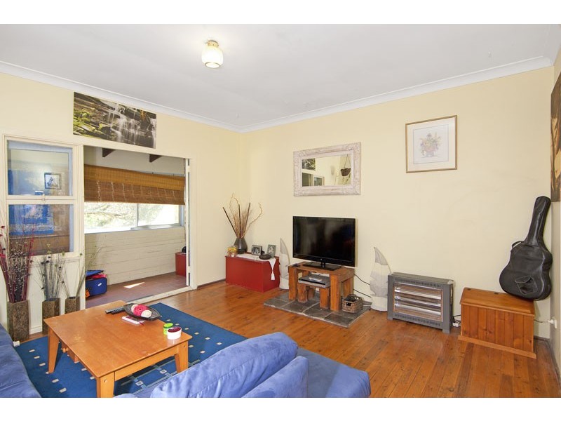 27 Malkana Avenue, Forresters Beach NSW 2260