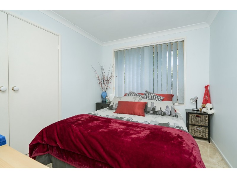 1/4 Bolton Street, Bateau Bay NSW 2261