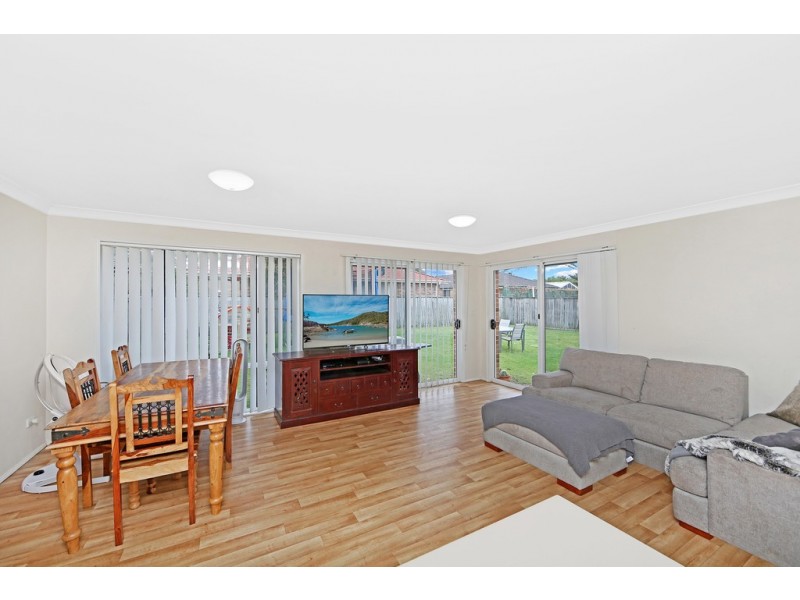 2 Harold Close, Bateau Bay NSW 2261