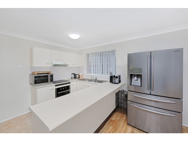 2 Harold Close, Bateau Bay NSW 2261