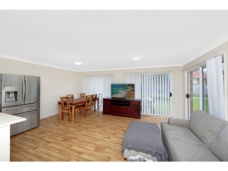 2 Harold Close, Bateau Bay NSW 2261