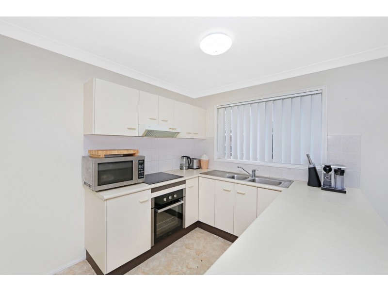 2 Harold Close, Bateau Bay NSW 2261