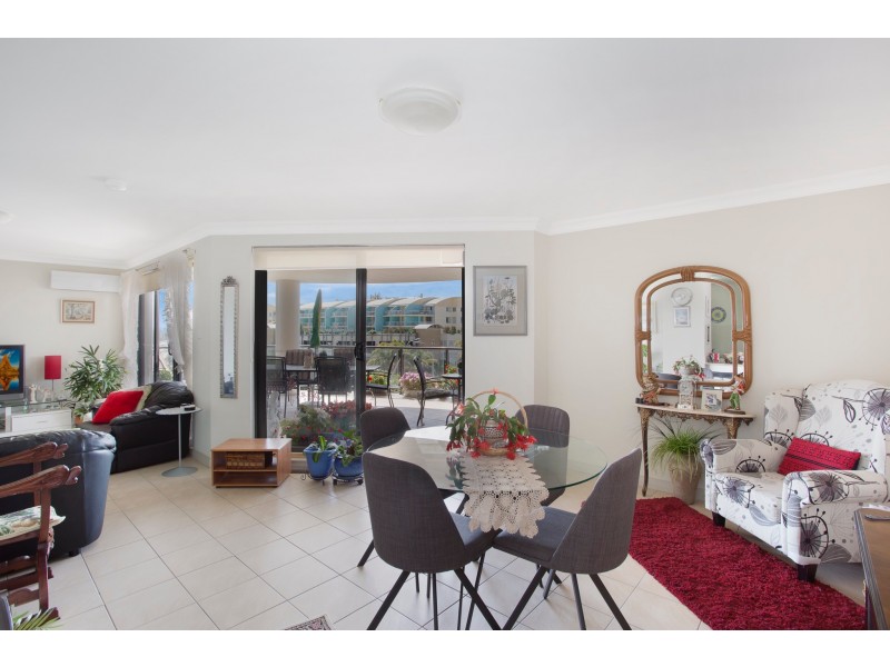 407/1-9 Torrens Avenue, The Entrance NSW 2261