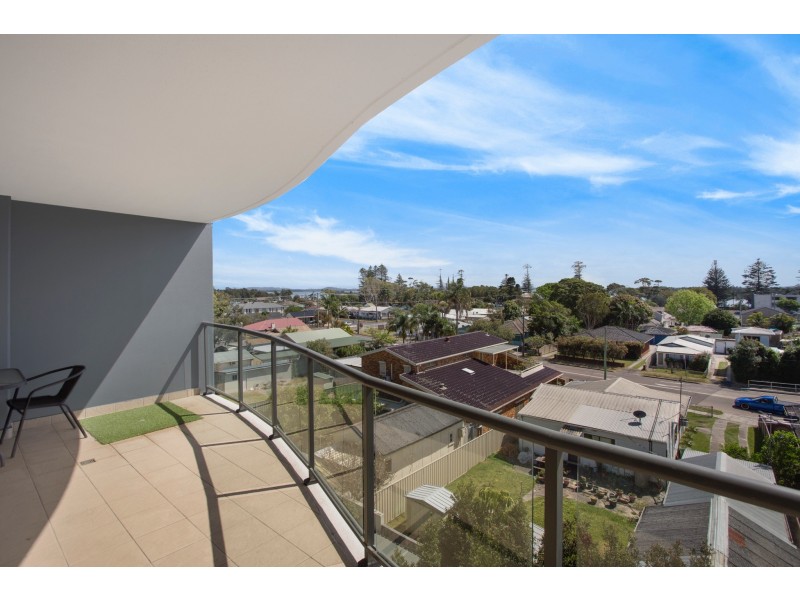 407/1-9 Torrens Avenue, The Entrance NSW 2261