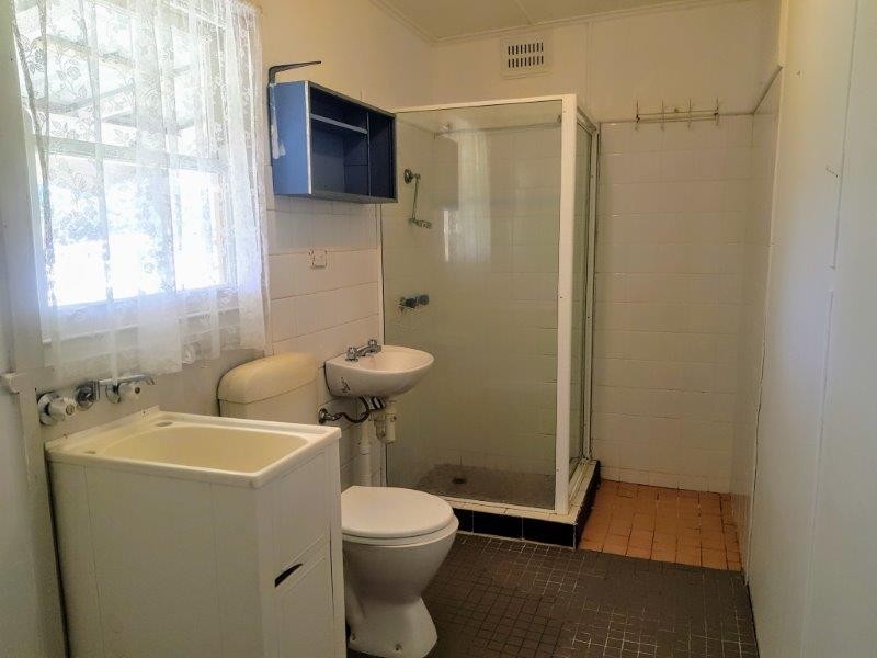 470 The Entrance Road, Bateau Bay NSW 2261