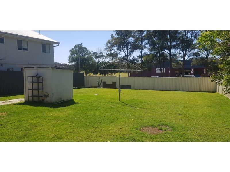 470 The Entrance Road, Bateau Bay NSW 2261
