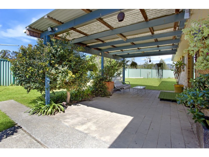 16 Finch Place, Bateau Bay NSW 2261