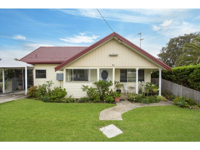 51 Lakeside Parade, The Entrance NSW 2261