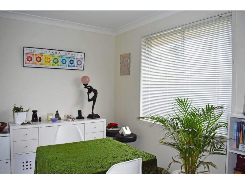 596 The Entrance Road, Bateau Bay NSW 2261