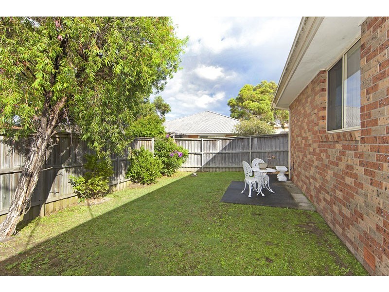 2/257 Cresthaven Avenue, Bateau Bay NSW 2261