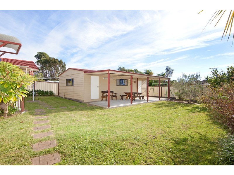 189 Bateau Bay Road, Bateau Bay NSW 2261