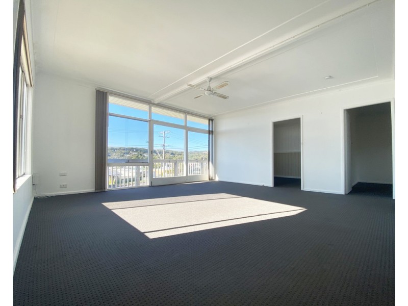 2/597 The Entrance Road, Bateau Bay NSW 2261