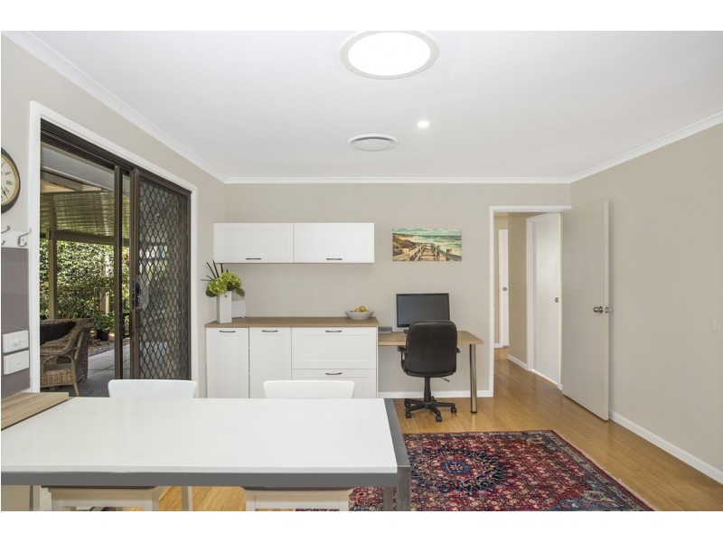 103 Cresthaven Avenue, Bateau Bay NSW 2261