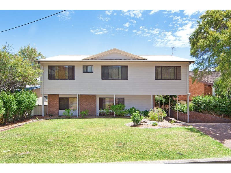 21 Sabrina Avenue, Bateau Bay NSW 2261