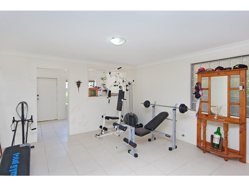 21 Sabrina Avenue, Bateau Bay NSW 2261