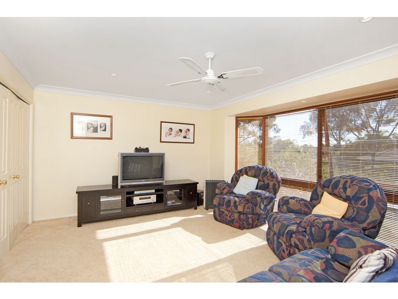 7 Banks Close, Bateau Bay NSW 2261