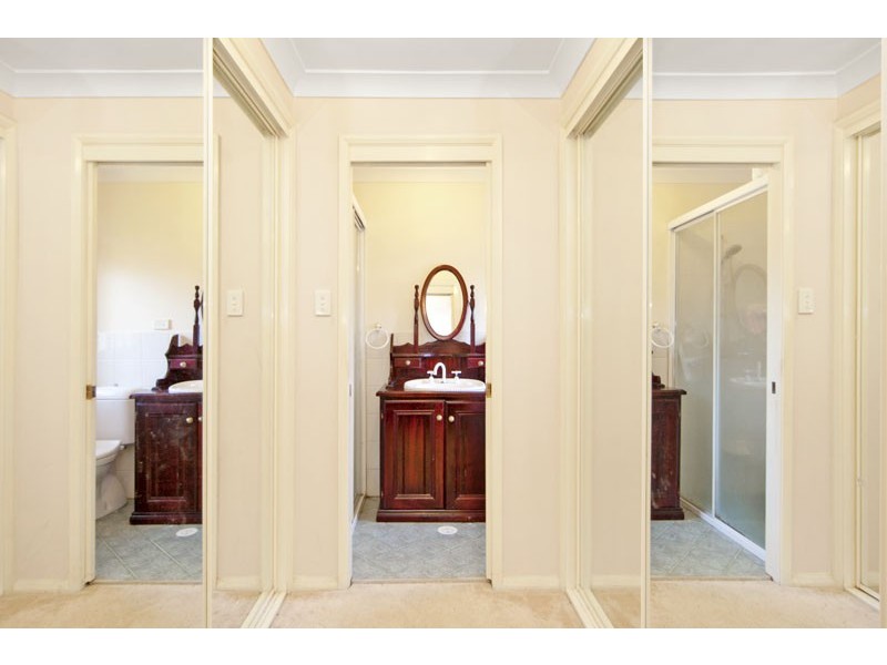 7 Banks Close, Bateau Bay NSW 2261