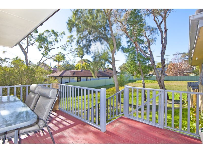 7 Banks Close, Bateau Bay NSW 2261