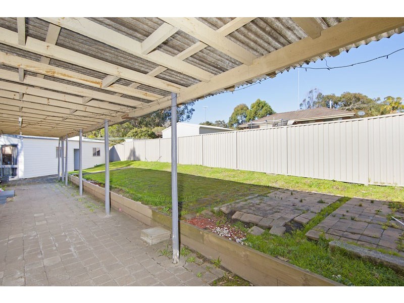 7 Banks Close, Bateau Bay NSW 2261