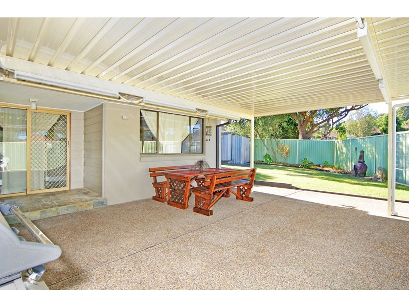 138 Cresthaven Avenue, Bateau Bay NSW 2261