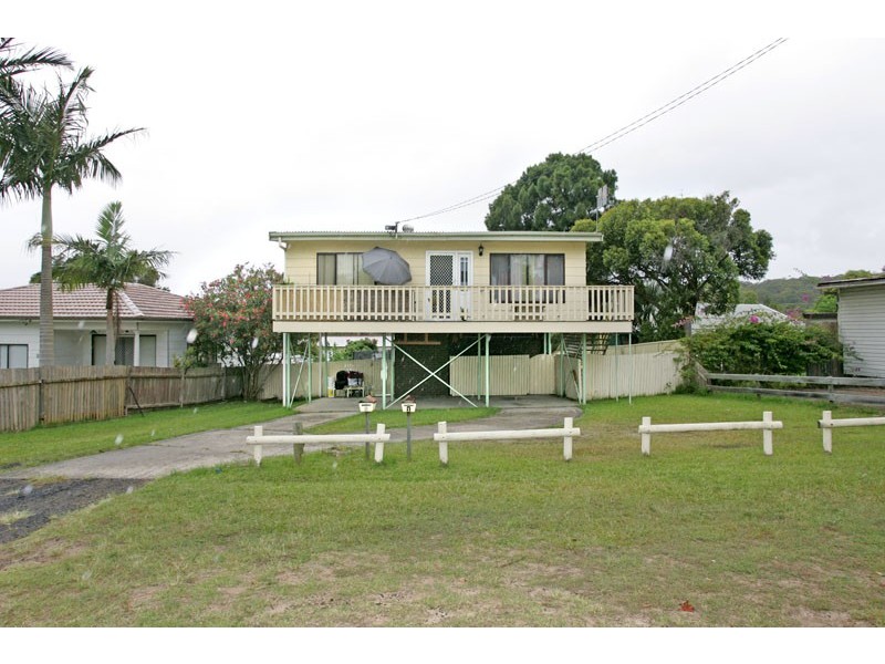 516 The Entrance Road, Bateau Bay NSW 2261