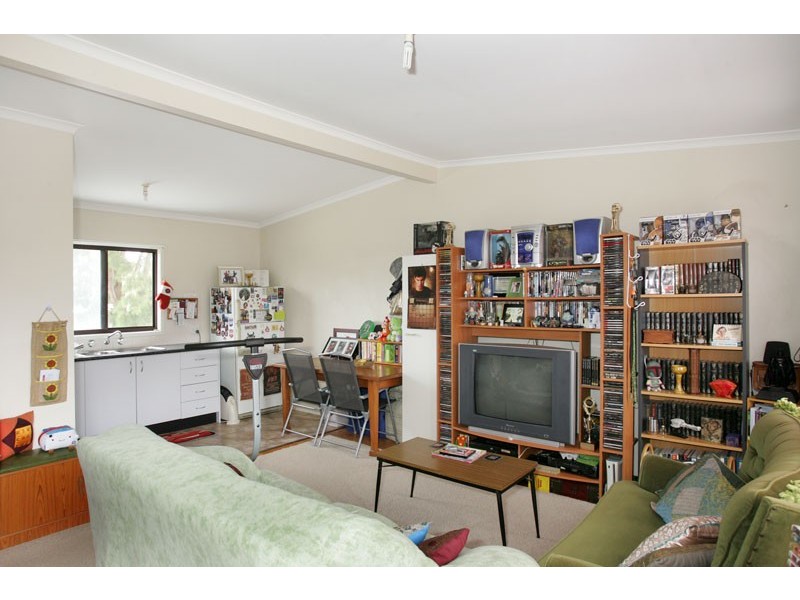 516 The Entrance Road, Bateau Bay NSW 2261