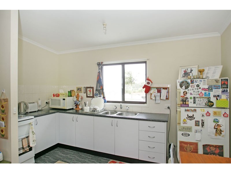 516 The Entrance Road, Bateau Bay NSW 2261