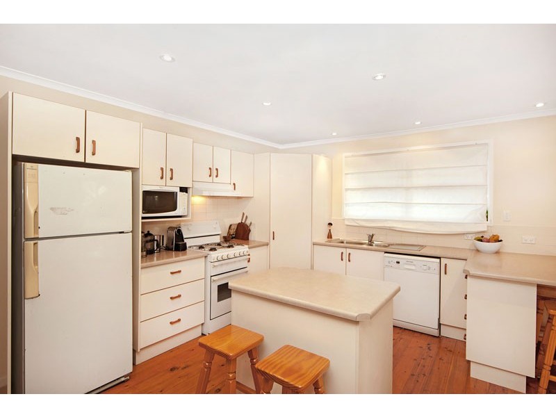 103 Seabrook Avenue, Bateau Bay NSW 2261