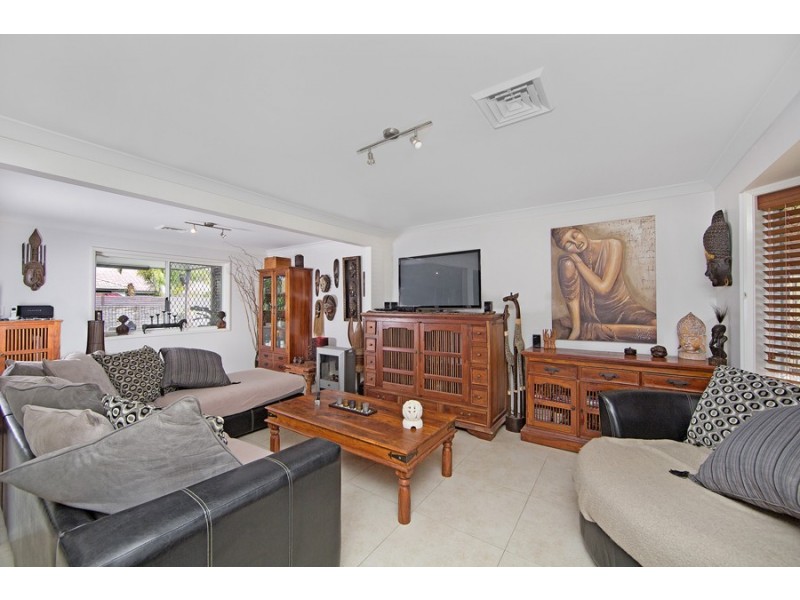 14 Barramundi Place, Bateau Bay NSW 2261