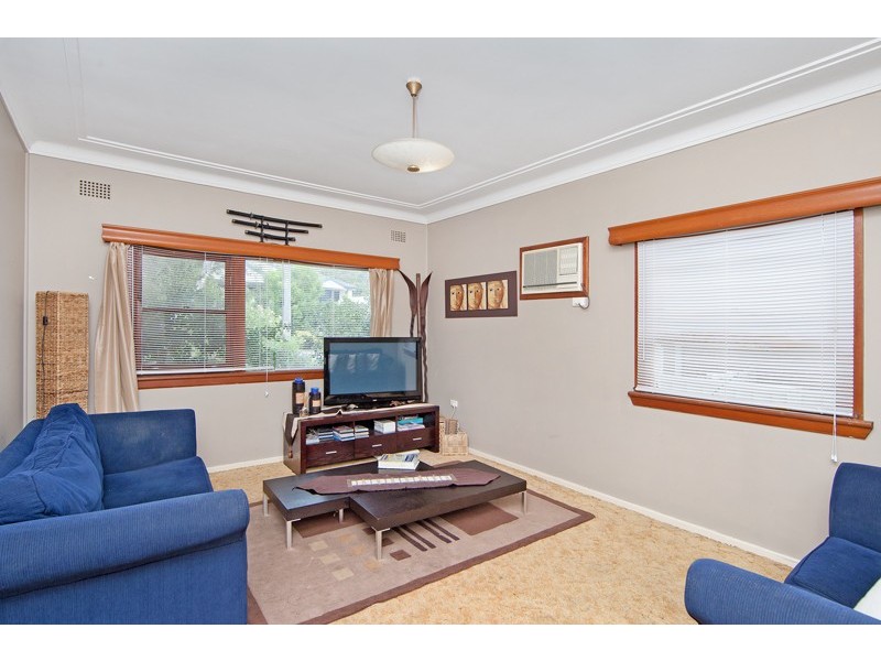 32 Harbour Street, Bateau Bay NSW 2261