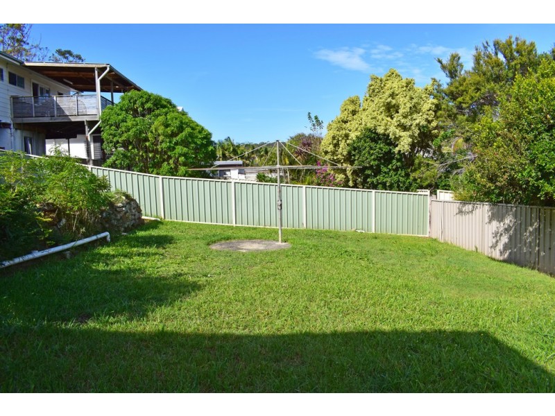 39 Valley View Road, Bateau Bay NSW 2261