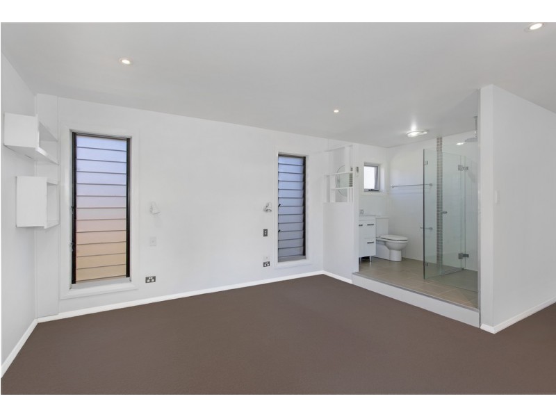 33a Lakin Street, Bateau Bay NSW 2261