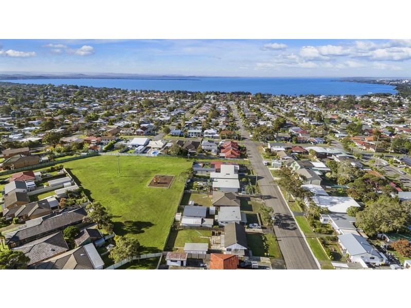 65 Dampier Boulevard, Killarney Vale NSW 2261