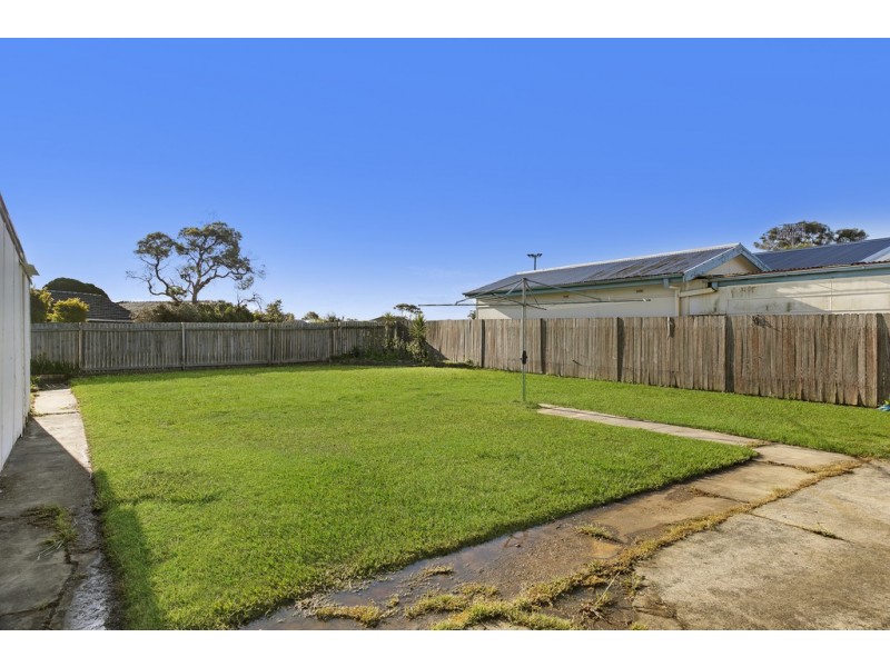 65 Dampier Boulevard, Killarney Vale NSW 2261
