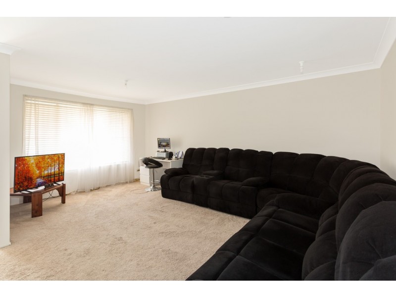 8 Promenade Avenue, Bateau Bay NSW 2261