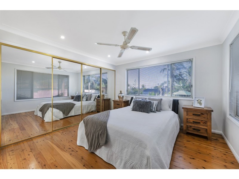 15 Hillcrest Avenue, Bateau Bay NSW 2261