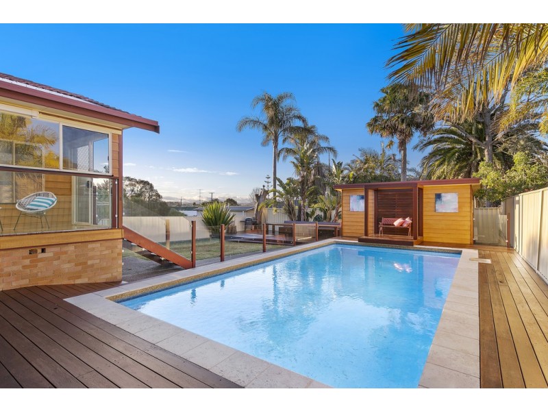 15 Hillcrest Avenue, Bateau Bay NSW 2261