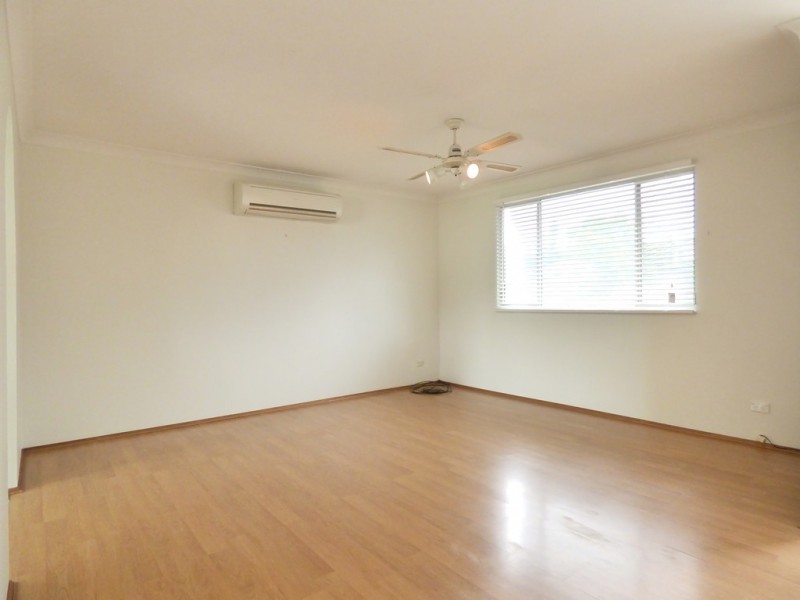 11 Laguna Parade, Berkeley Vale NSW 2261