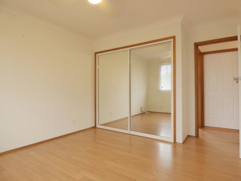 11 Laguna Parade, Berkeley Vale NSW 2261